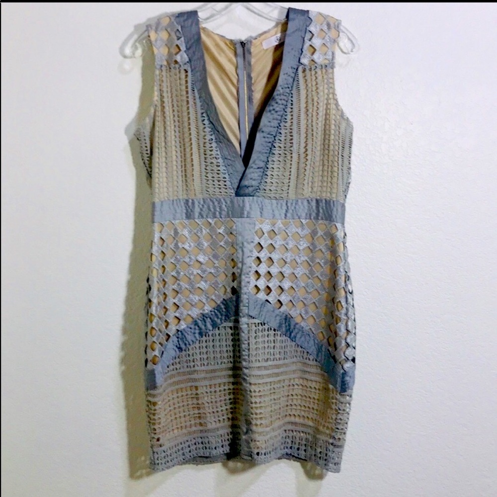 Misguided body con lace over lay dress